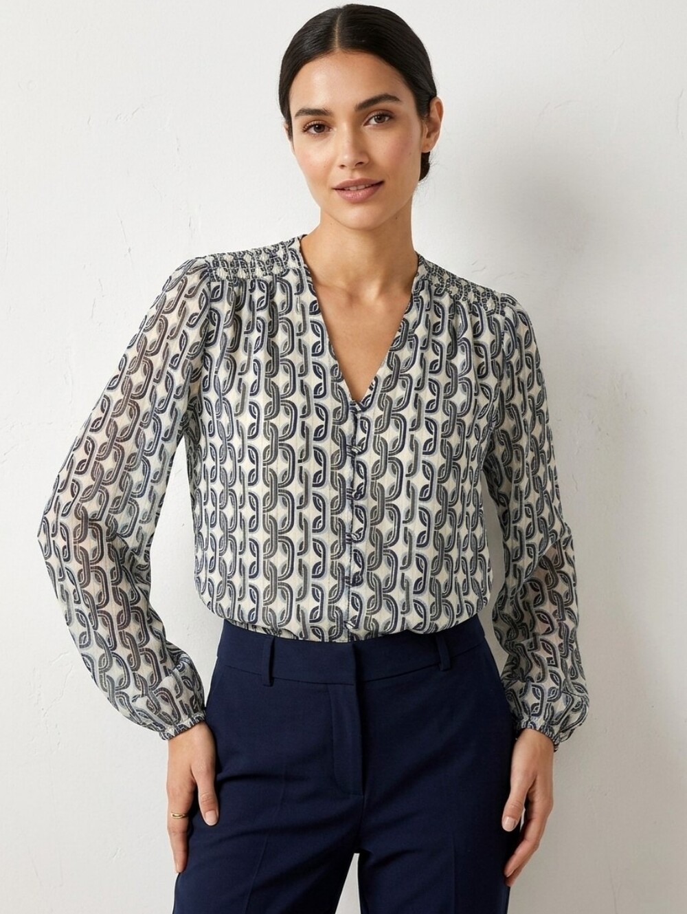 Tamara H New Geometric V-Neck Blouse size M